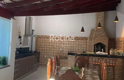 Casa 3 quartos, sendo 1 suite, jardim de inverno, área gourmet