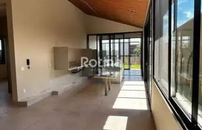 Casa condomínio fechado à venda, 3 quartos, cond. tamboré - uberlândia/mg - rotina imobiliária