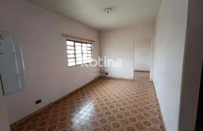 Casa à venda, 3 quartos, fundinho - uberlândia/mg - rotina imobiliária