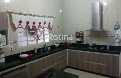 Casa à venda, 3 quartos, novo mundo - uberlândia/mg - rotina imobiliária