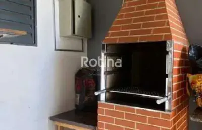 Casa à venda, 4 quartos, laranjeiras - uberlândia/mg - rotina imobiliária