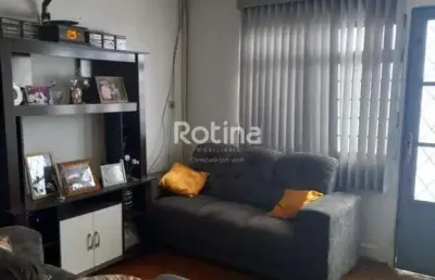 Casa à venda, 3 quartos, centro - uberlândia/mg - rotina imobiliária