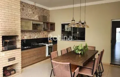 Casa à venda, 3 quartos, jardim karaíba - uberlândia/mg - rotina imobiliária