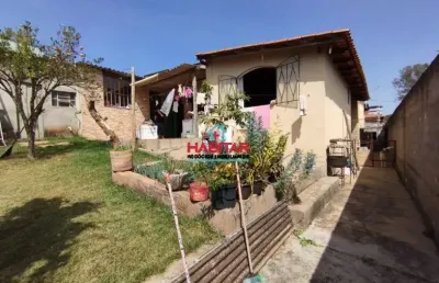 Casa com 3 quartos à venda na Rua Guarani, Centro, Itatiaiuçu