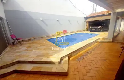 Casa com 4 quartos à venda na Avenida José Nogueira Neves, Jardim Aranga, Araraquara