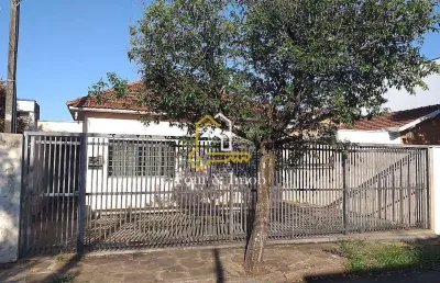 Casa com 3 quartos à venda na Rua Gonçalves Dias, Jardim Primavera, Araraquara