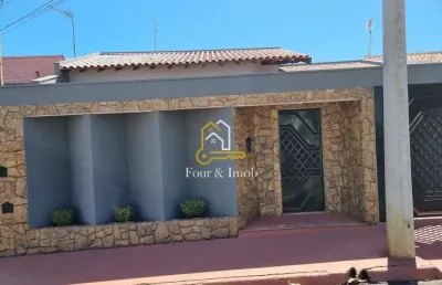 Casa com 3 quartos à venda na Avenida Tereza Marsili, Centro, Américo Brasiliense
