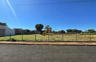Terreno à venda na Rua Naym Jorge, Vila Xavier (Vila Xavier), Araraquara