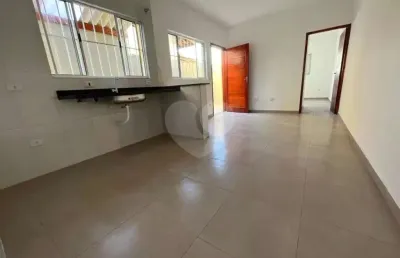 Casa com 2 quartos à venda na Geza Hary, --, Centro, Itanhaém