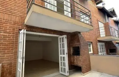 Casa 2d no bairro chacara das pedras em porto alegre