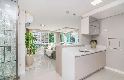 Apartamento com 3 quartos à venda na Rua Luiz Cosme, Passo da Areia, Porto Alegre