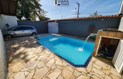 Casa térrea á venda na mirim área goumert - 300 metros da praia por $650.000,00