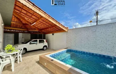Casa geminada a venda no ocian/tupi - 3 dormitórios e piscina e churrasqueira.