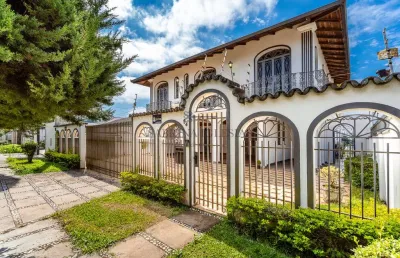 Casa com 4 quartos à venda na rua mendelssohn, 94, vista alegre, curitiba, 507 m2 por r$ 2.390.000