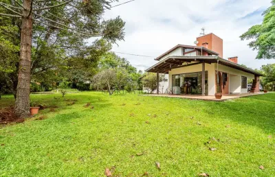 Casa em condomínio fechado com 4 quartos à venda na br 376 km 626, xxx, campo largo da roseira, são josé dos pinhais, 219 m2 por r$ 1.700.000