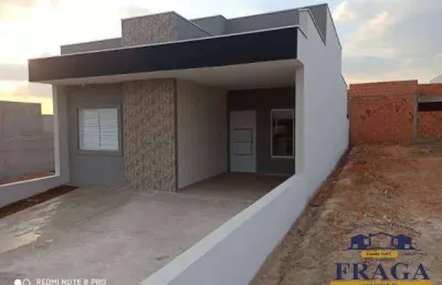 Casa em condomínio c/ 104 m² / 03 quartos sendo 01 suíte / 03 vagas