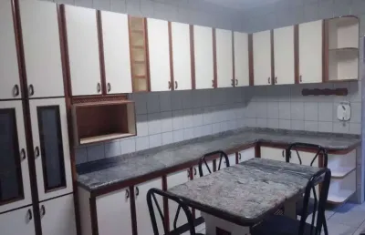 Casa em via pública com 4 dormitórios, cidade ariston carapicuíba