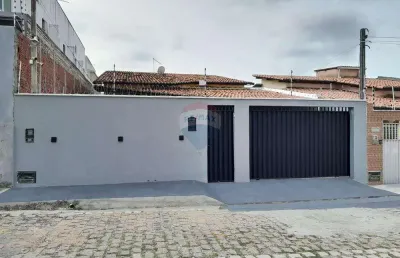 Casa com 3 quartos à venda na Rua da Castanheira, 135, Nova Parnamirim, Parnamirim