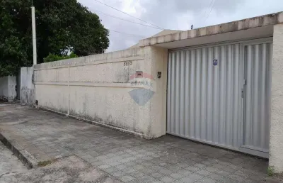 Casa com 5 quartos à venda na Rua Praia de Caraúbas, 8809, Ponta Negra, Natal