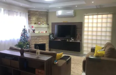 Linda casa totalmente mobiliado, pronto para morar.