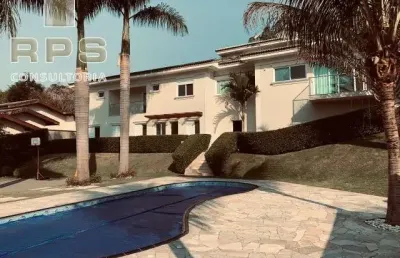 Casa espetacular no condominio flamboyant, dentro de atibaia, excelente padrão de acabamento. condominio conta com excelente área verde e de lazer!