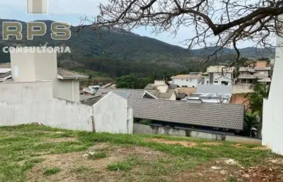 Terreno no condomínio água verde, localização privilegiada, vista deslumbrante, toda comodidade do comércio da região da alameda lucas e av santana