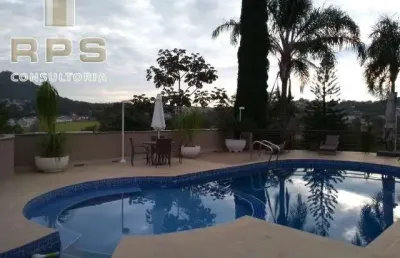 Casa à venda no condomínio flamboyant com linda vista para a pedra grande, 5 quartos, escritório, churrasqueira, piscina com vista fantástica,!