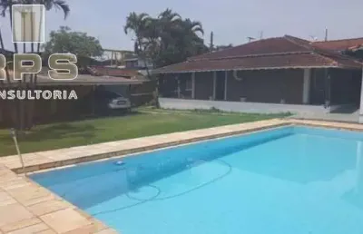 Casa de campo a venda em piracaia, 750m² de área total, 3 quartos, churrasqueira, piscina, documentação regularizada para financiamento!