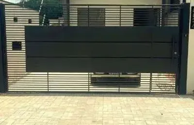 Casa à venda no jardim maristela , em atibaia, 3 quartos sendo todos suítes, cozinha e área gourmet integrada e vista deslumbrante para a pedra grande