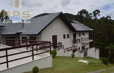 Casa em condomínio cantão da serra no clube da montanha em atibaia, 4 quartos sendo 3 suítes,  churrasqueira, vista panoramica!
