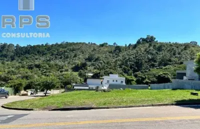 Terreno em condomínio quintas da boa vista, esquina, área de 602m², pequeno declive, vista para a cidade e para a mata