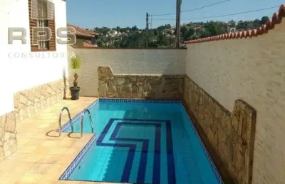 Casa térrea no jardim do lago locação ou venda com piscina e ducha, área gourmet com churrasqueira.  com 2 quartos, sendo 1 suíte com ar condicionado