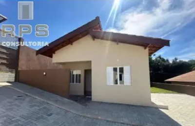 Casa térrea à venda em atibaia, à poucos metros da alameda lucas , 2 suites, 3 banheiros  escritório,  garagem para 02 carros e vista para a pedra!