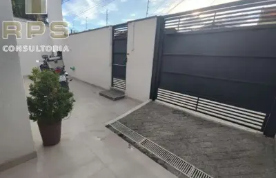 Casa atibaia jardim,com 03 dormitórios ,sendo 01 suite.sala de estar e sala de jantar,cozinha com móveis planejados. armários nos dormitórios, piscina