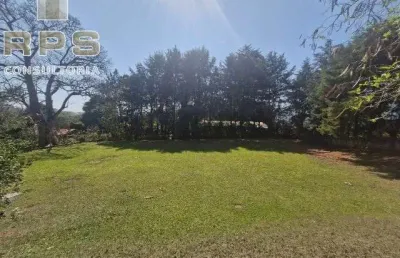Terreno plano com platô pronto para construir no chácaras brasil, ao lado do condomínio palavra da vida.