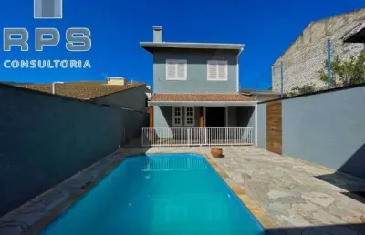 Casa na vila giglio com 03 quartos  sendo 01 suite , sala 02 ambientes , 04 banheiros , área gourmet com piscina, garagem coberta, 360m² de terreno!