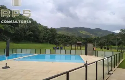 Terreno a venda condomínio itaporã em atibaia . área total 702,50 m²  excelente condomínio fechado com  quadra poliesportiva piscina playground