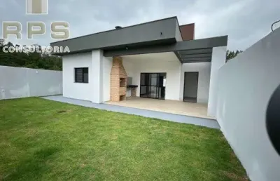 Casa térrea no loteamento horto dos ipês no centro de jarinu com 03 suítes, conceito aberto, área gourmet, lavanderia, planejados, quintal gramado