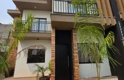 Sobrado a venda no nova atibaia, com 2 suítes e marcenaria pronta.