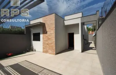 Casa térrea no bella atibaia com 3 dormitórios e quintal