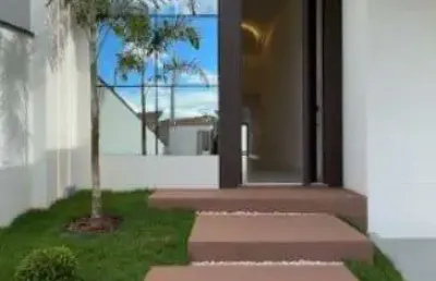 Linda casa térrea, em atibaia, 03 suites , 01 master com espaço para closet , banheira e cromoterapia, sala com pé direito 6 mts , cozinha planejada