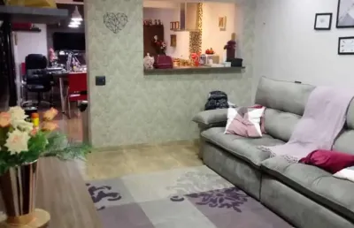 Sobrado espacoso com 2 quartos ( 1 suite ) e 2 vagas garagem cobertas - vila re