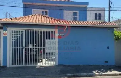 Sobrado com 3 quartos e 4 vagas a venda no burgo/vila re