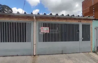 Casa terrea  de 3 dormitorios com 2 vagas de garagem a venda no burgo paulista
