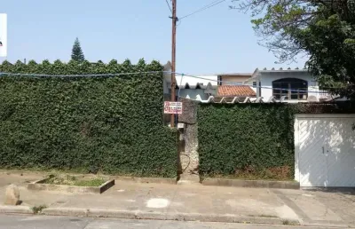 Casa terrea com 2 quartos, 4 vagas de garagem e quintal - vila re - sao paulo
