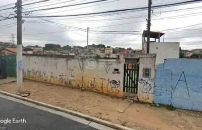 Casa com 4 quartos e 1 galpao  a venda. parque guarani