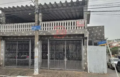 Sobrado frontal com 02 quartos e 03 vagas burgo paulista