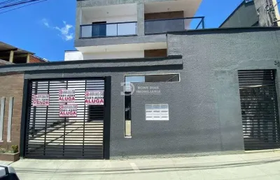 Casa com 2 quartos para alugar na Rua Amor Perfeito, 398, Jardim Popular, São Paulo