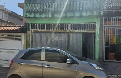 Casa a venda - dividida em 2 residencias - 1 vaga de garagem -v. taquari - itaquera