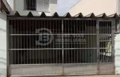 Sobrado a venda - 3 quartos e 2 vagas de garagem - vila re